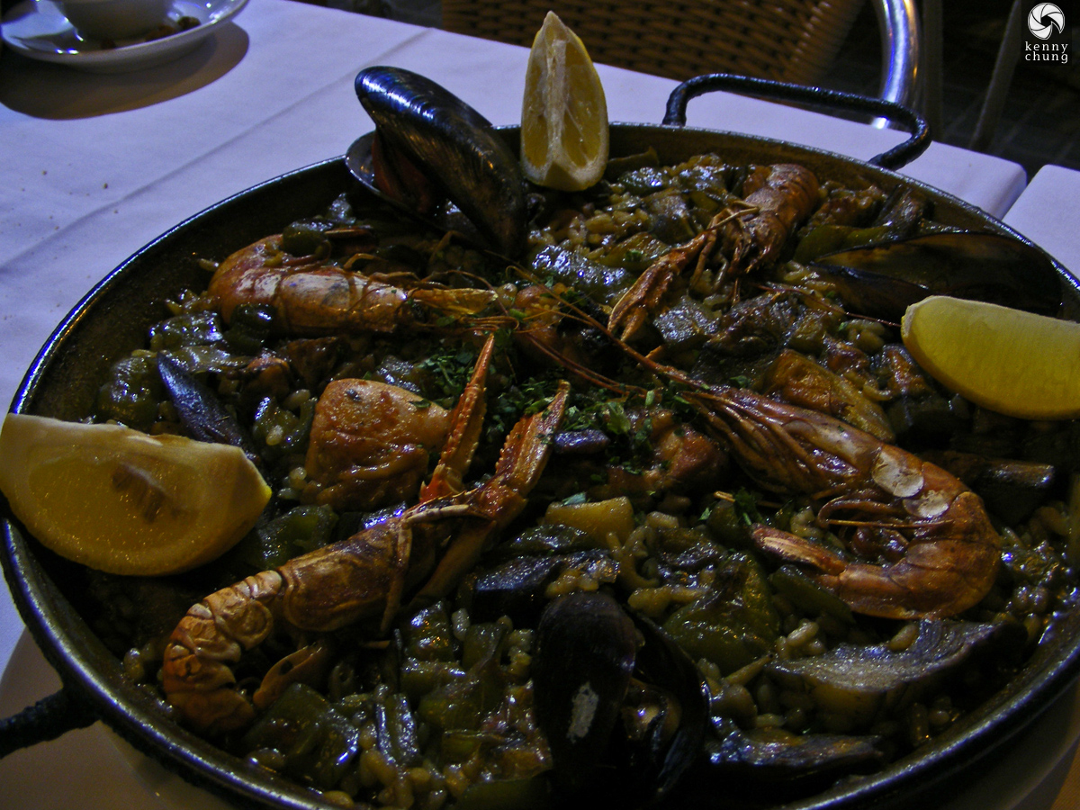 Mixed seafood and chicken paella at Ria de Vigo, Barcelona