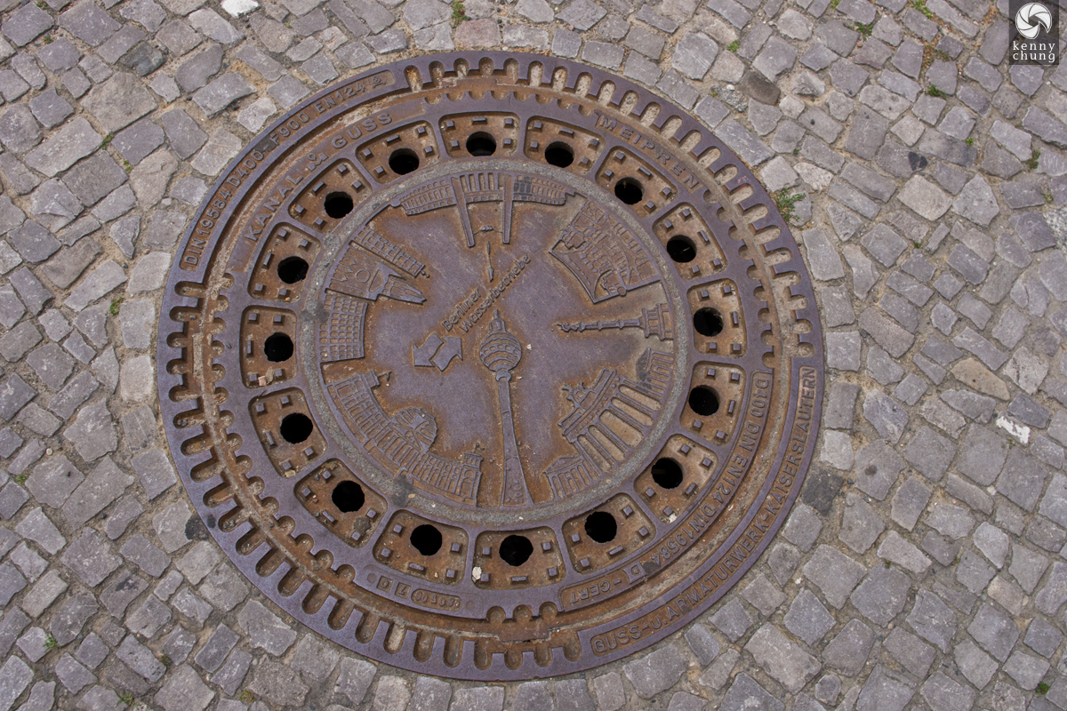 A manhole cover in Berlin depicting the TV Tower