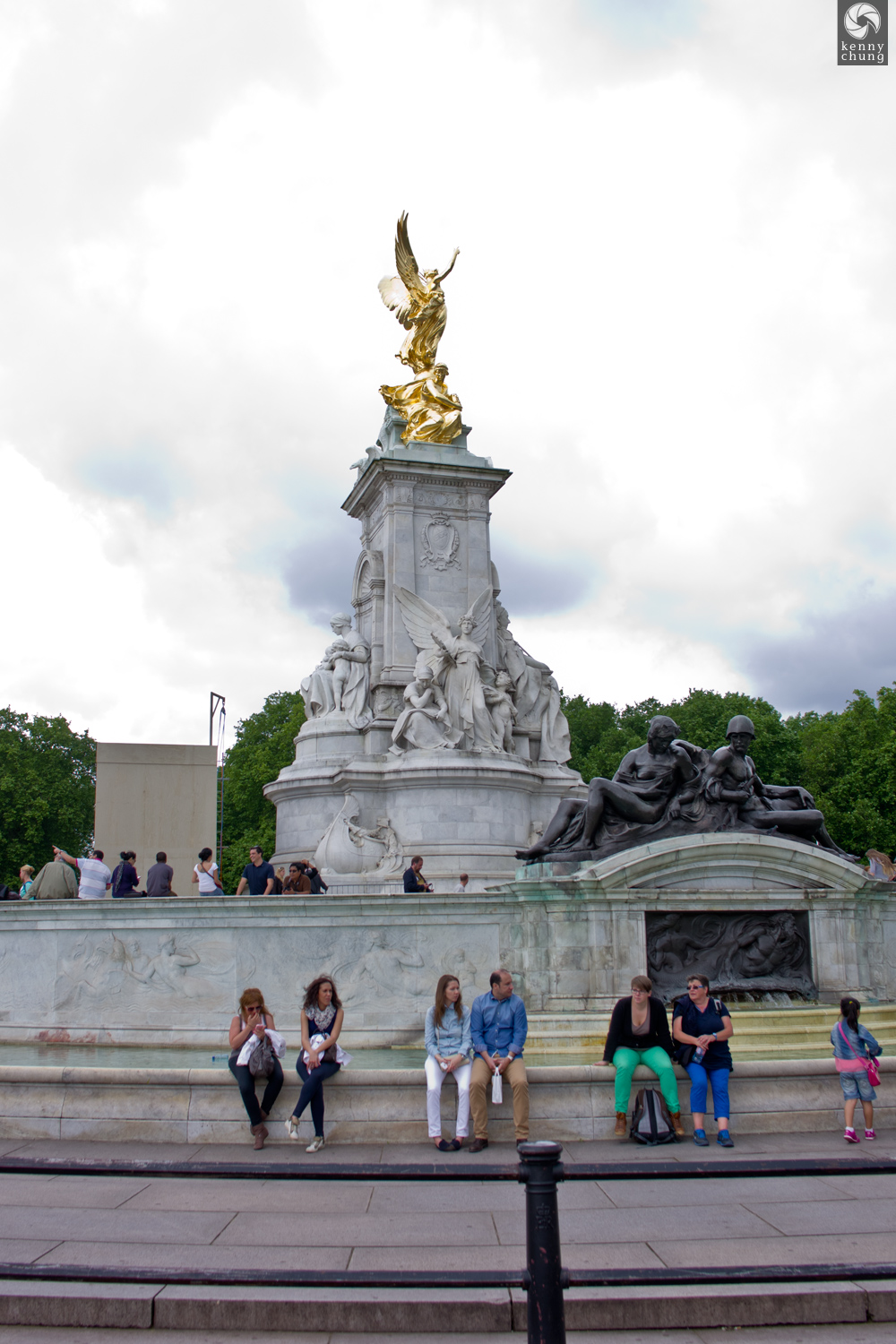 The Victoria Memorial statue across from Buckingham Palace in London
