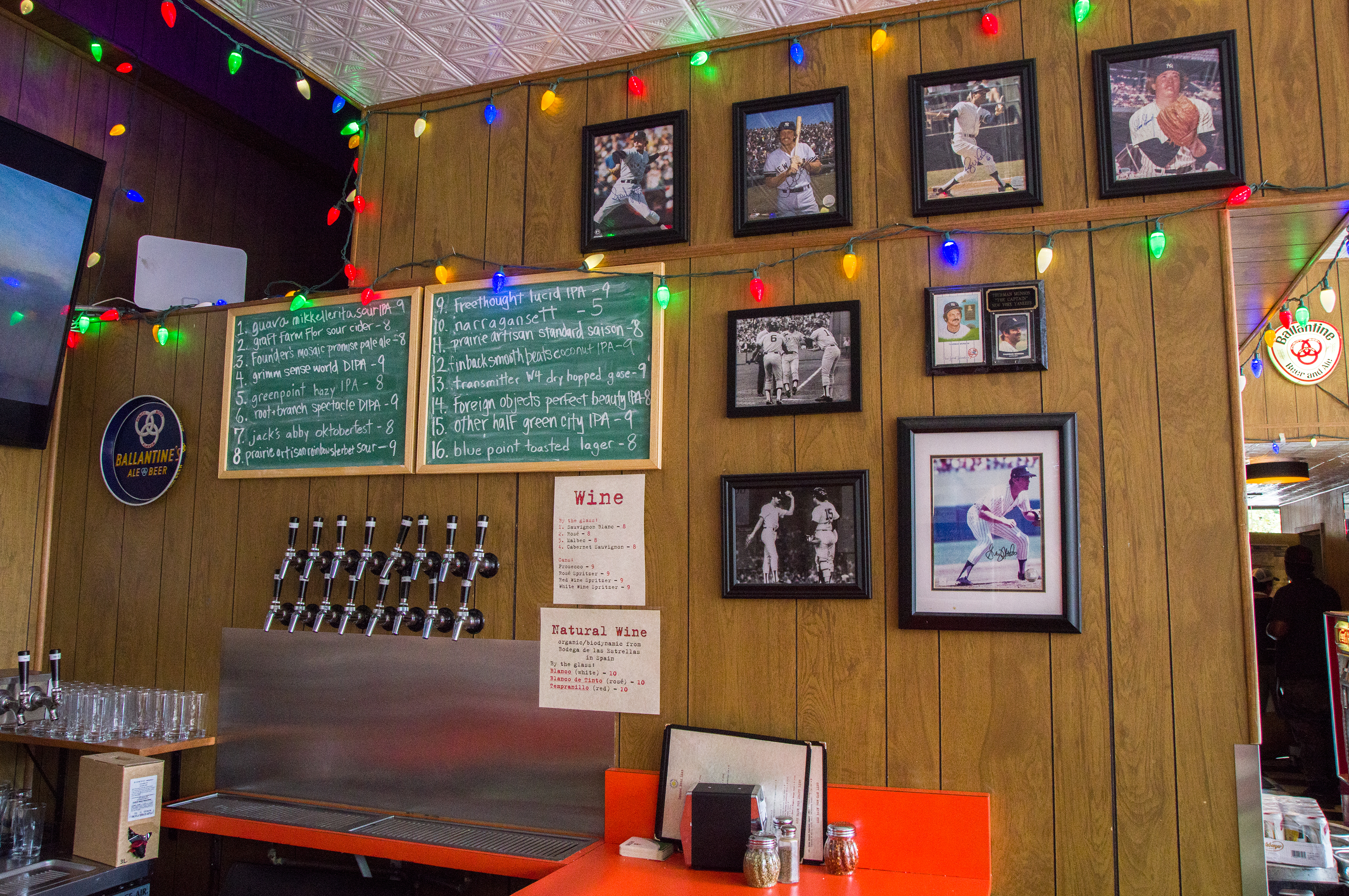 The bar at Paulie Gee's Slice Shop in Greenpoint, Brooklyn NY
